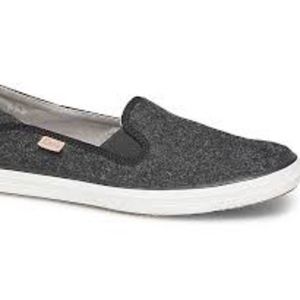 Keds Women's Crashback Felt Sneaker Charcoal